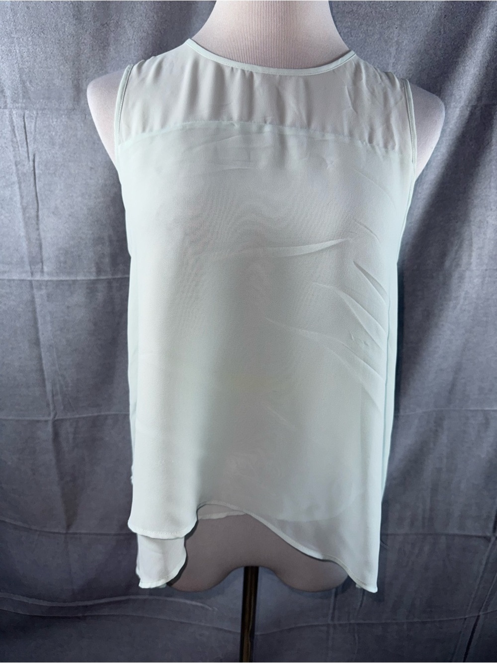 2658-Vince Camuto Mint Green Chiffon Sleeveless Shell Top